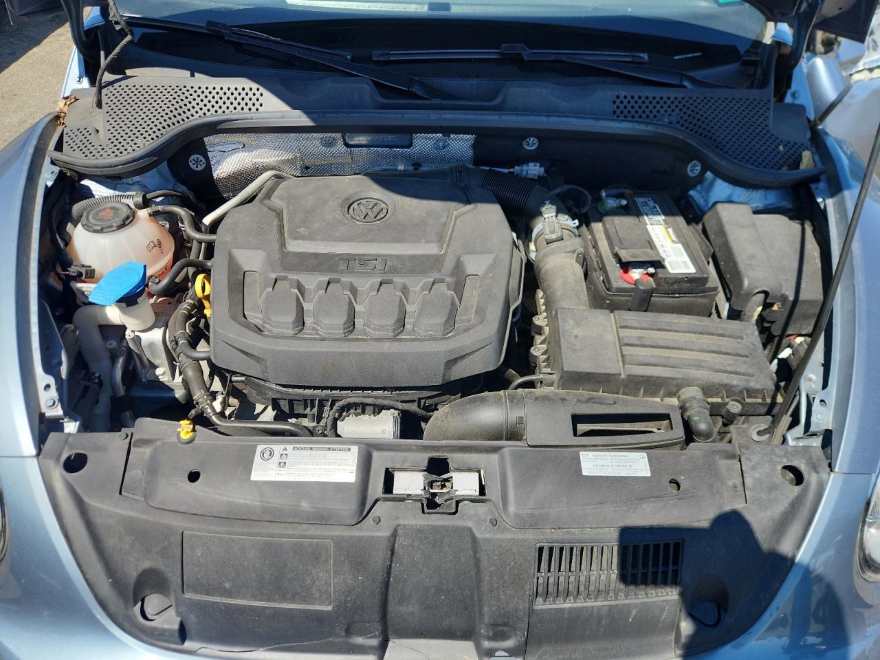 2019 Volkswagen Beetle S VIN: 3VWFD7AT2KM703970 Lot: 71487195