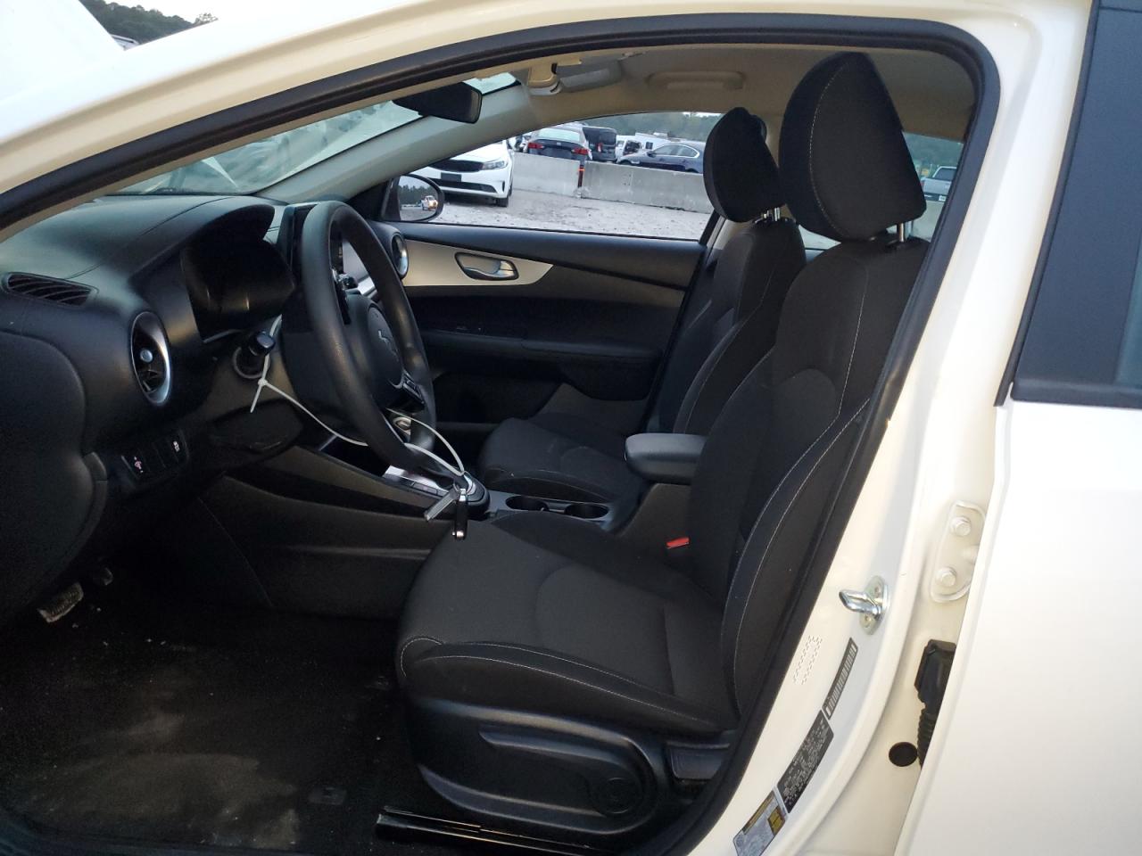 2024 Kia Forte Lx VIN: 3KPF24AD6RE781575 Lot: 84057295