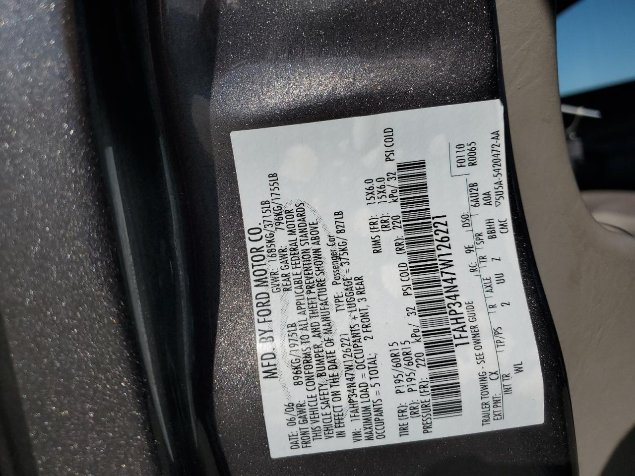 2007 Ford Focus Zx4 VIN: 1FAHP34N47W126221 Lot: 83822985