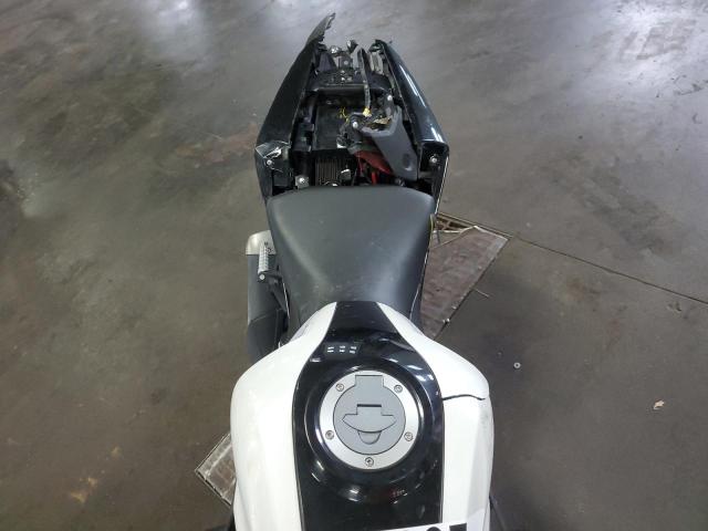  YAMAHA YZF600 2017 Сріблястий