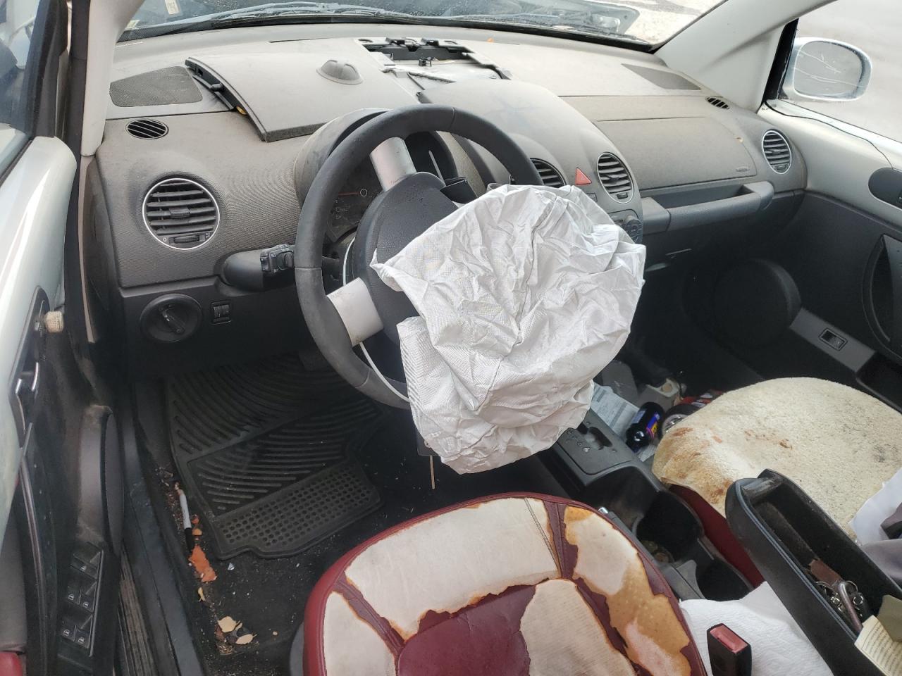 2009 Volkswagen New Beetle Blush Edition VIN: 3VWSF31Y19M410388 Lot: 71684645