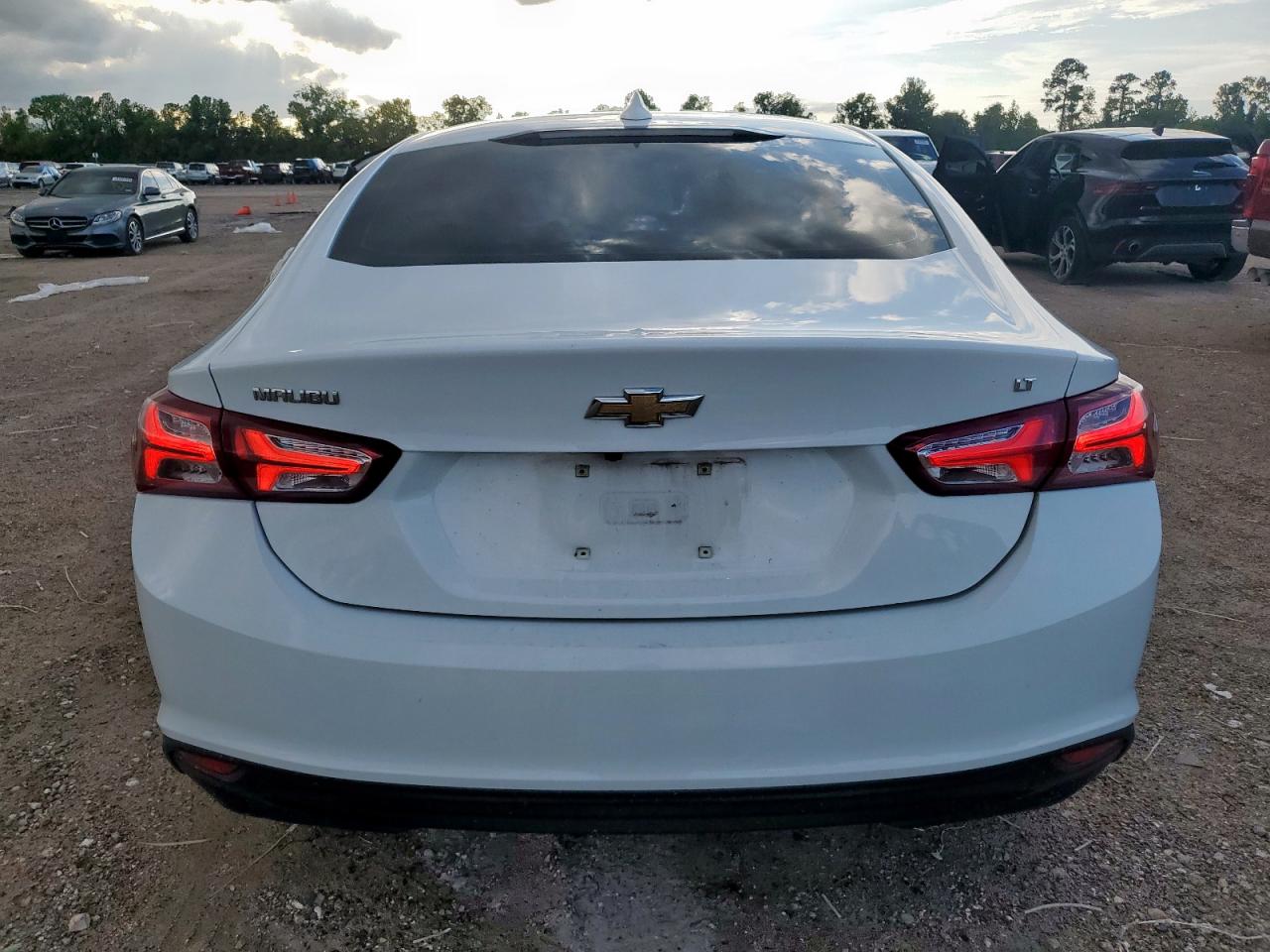 2022 Chevrolet Malibu Lt VIN: 1G1ZD5ST1NF127658 Lot: 82160315