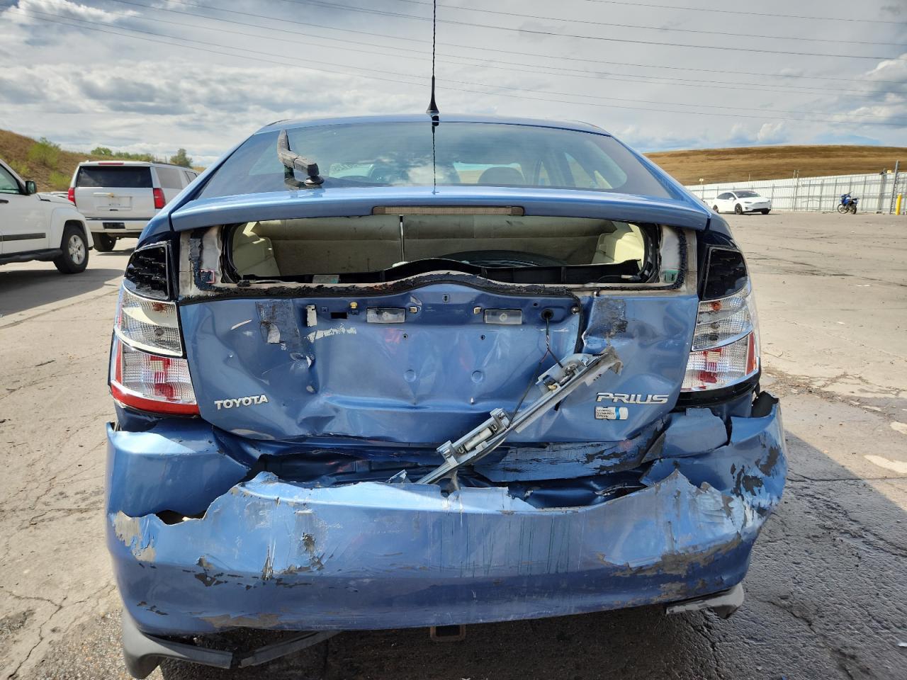 2005 Toyota Prius VIN: JTDKB20U453036586 Lot: 71898125