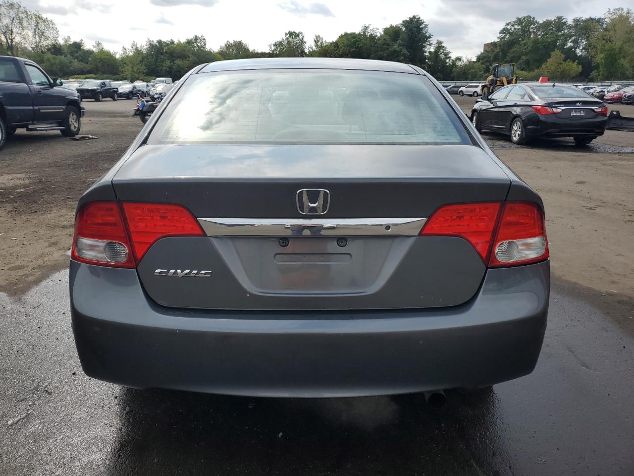 2010 Honda Civic Lx VIN: 2HGFA1F50AH581935 Lot: 83751665