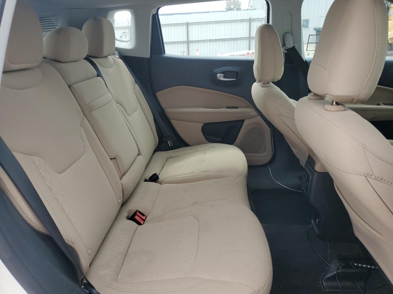 2018 Jeep Compass Sport VIN: 3C4NJCAB0JT471090 Lot: 71976155