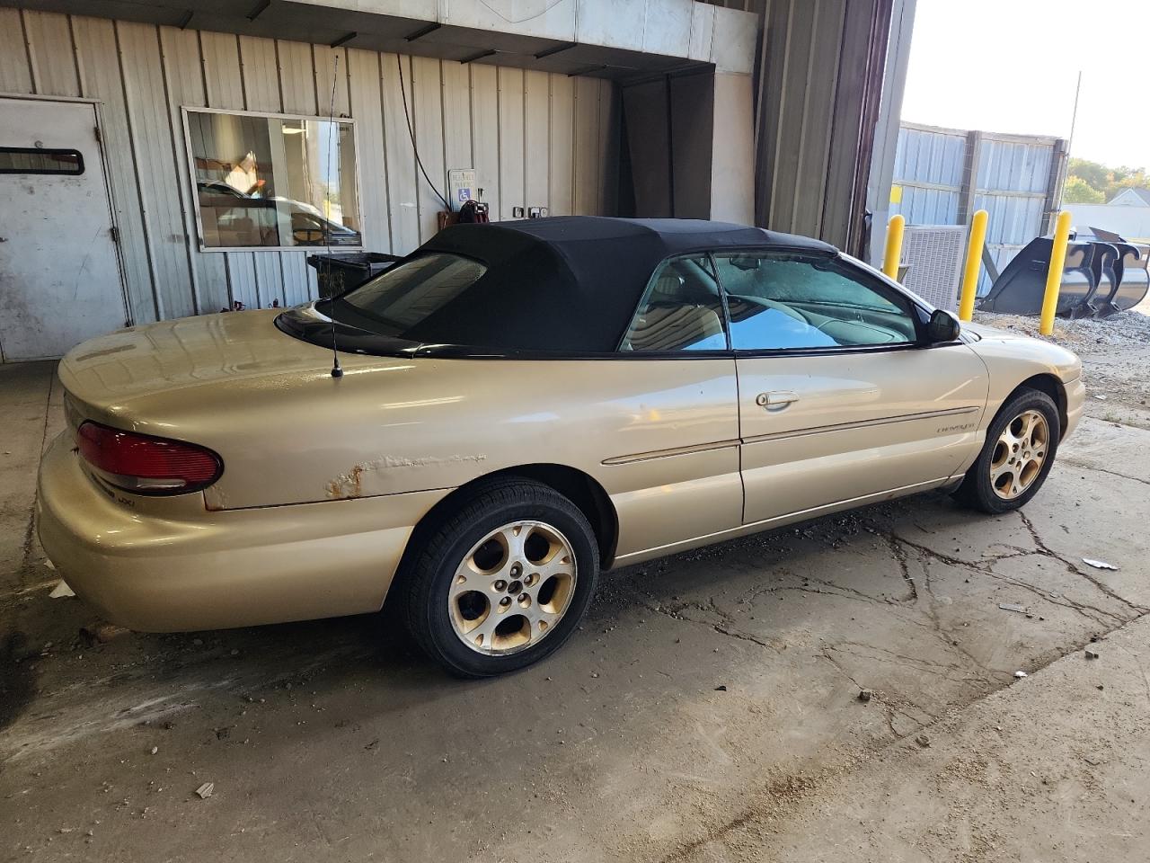 2000 Chrysler Sebring Jxi gold cabrio gas 3C3EL55H1TT313983 photo #4