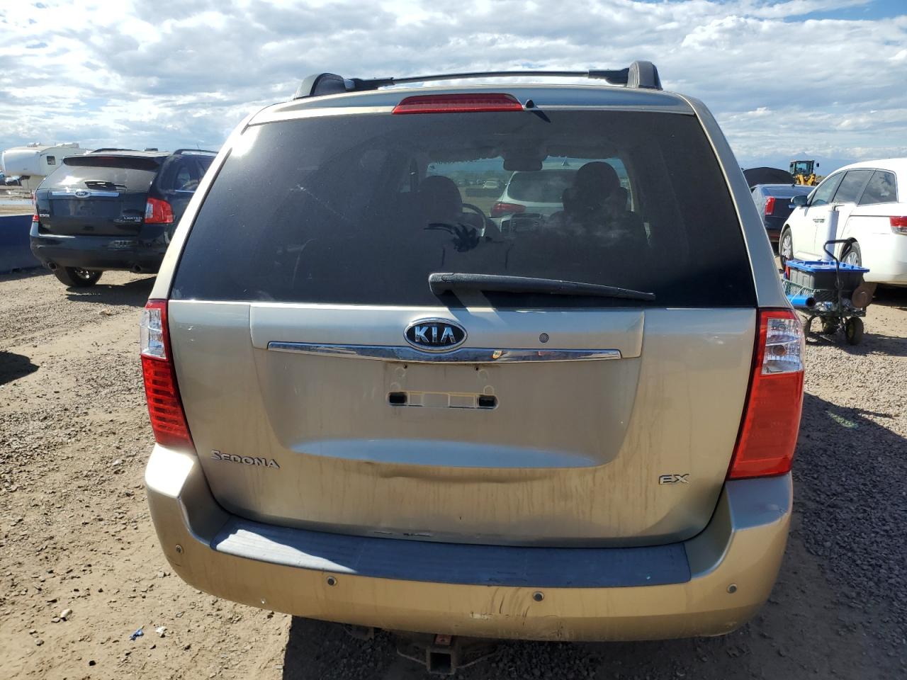 2008 Kia Sedona Ex VIN: KNDMB233686199075 Lot: 81818595