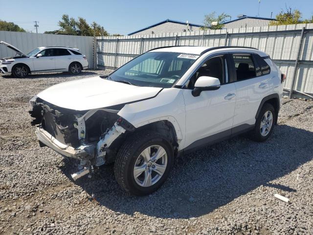 TOYOTA RAV4 XLE 2021