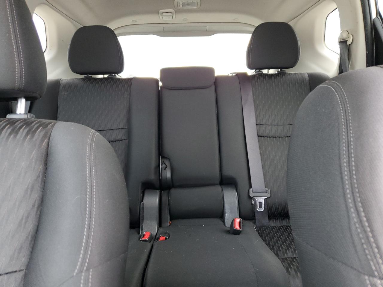 2019 Nissan Rogue S VIN: KNMAT2MT4KP526623 Lot: 84185405