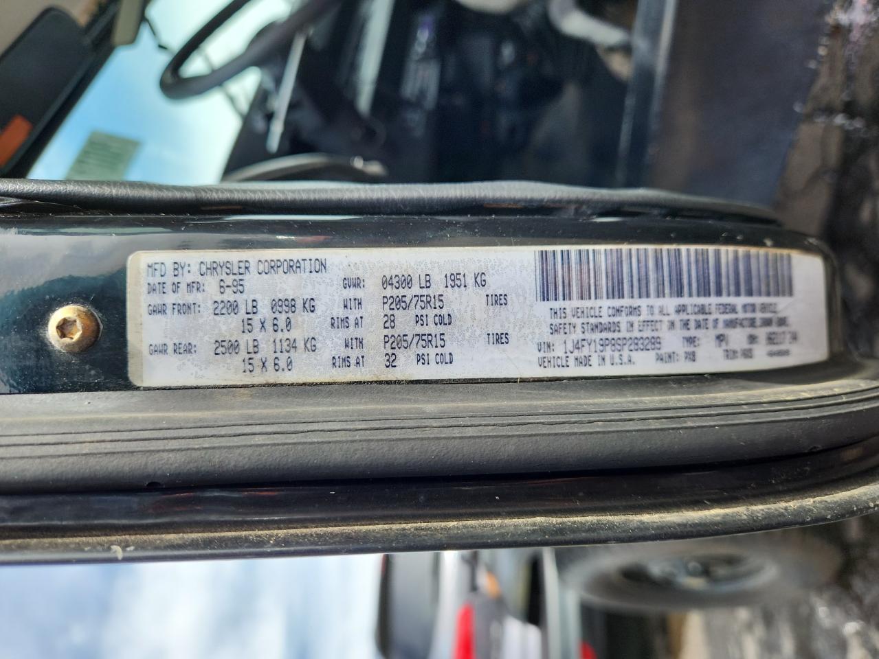 1995 Jeep Wrangler / Yj S VIN: 1J4FY19P8SP283289 Lot: 80017335