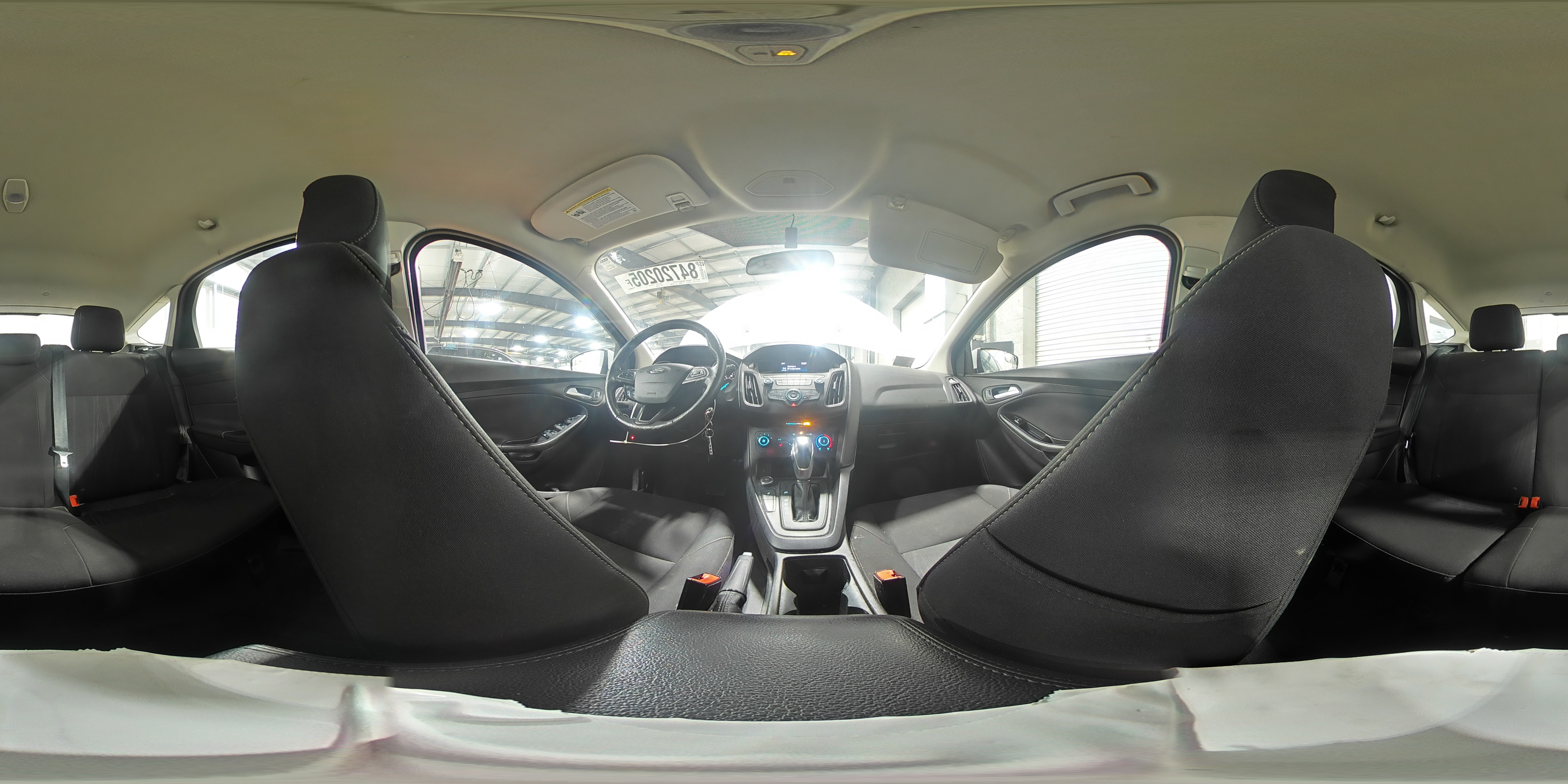 2016 Ford Focus Se VIN: 1FADP3K25GL399032 Lot: 84720205