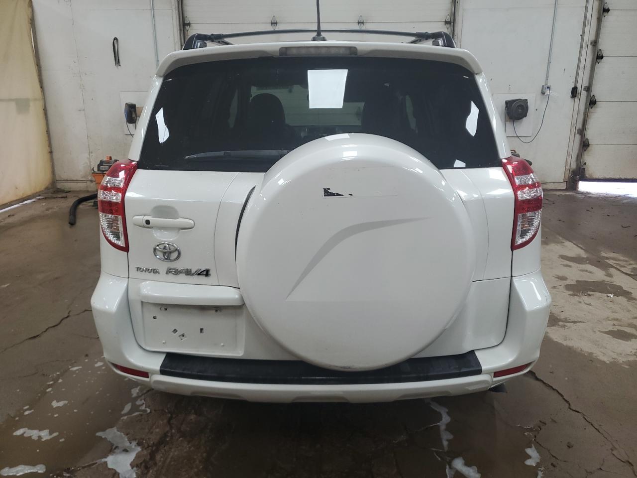 2009 Toyota Rav4 Limited VIN: JTMZK31V895026021 Lot: 83752975