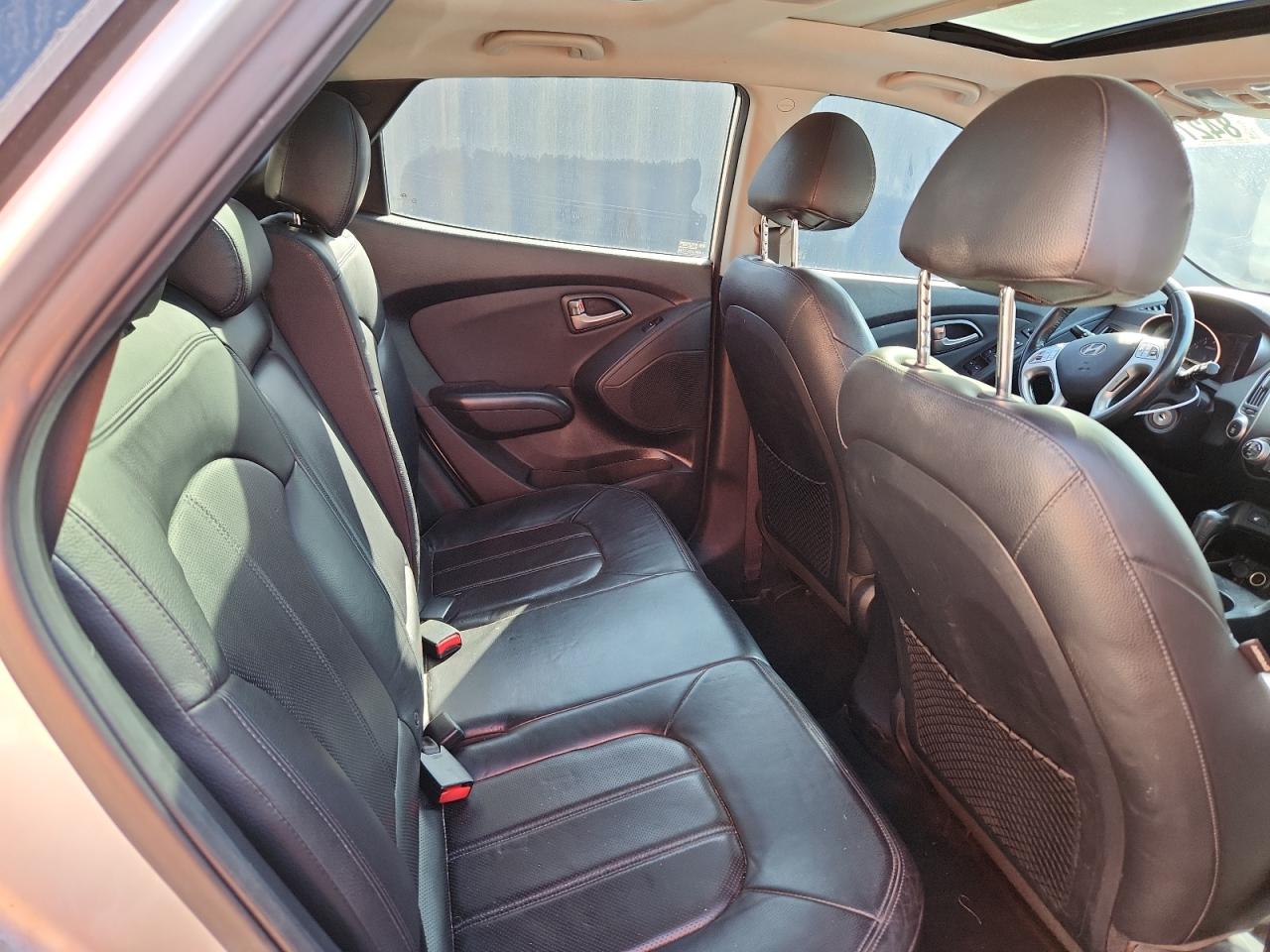 2010 Hyundai Tucson Gls VIN: KM8JUCAC9AU023429 Lot: 84270025