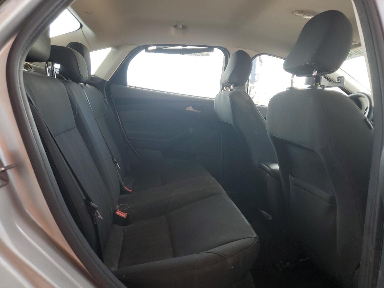 2017 Ford Focus Se VIN: 1FADP3F23HL226203 Lot: 71674285