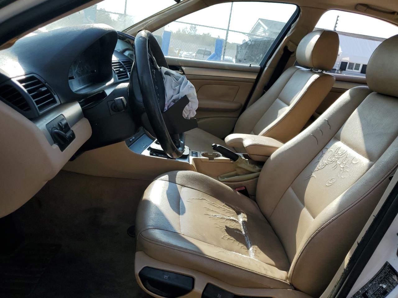 2004 BMW 325 Xi VIN: WBAEU33404PM61042 Lot: 80633285