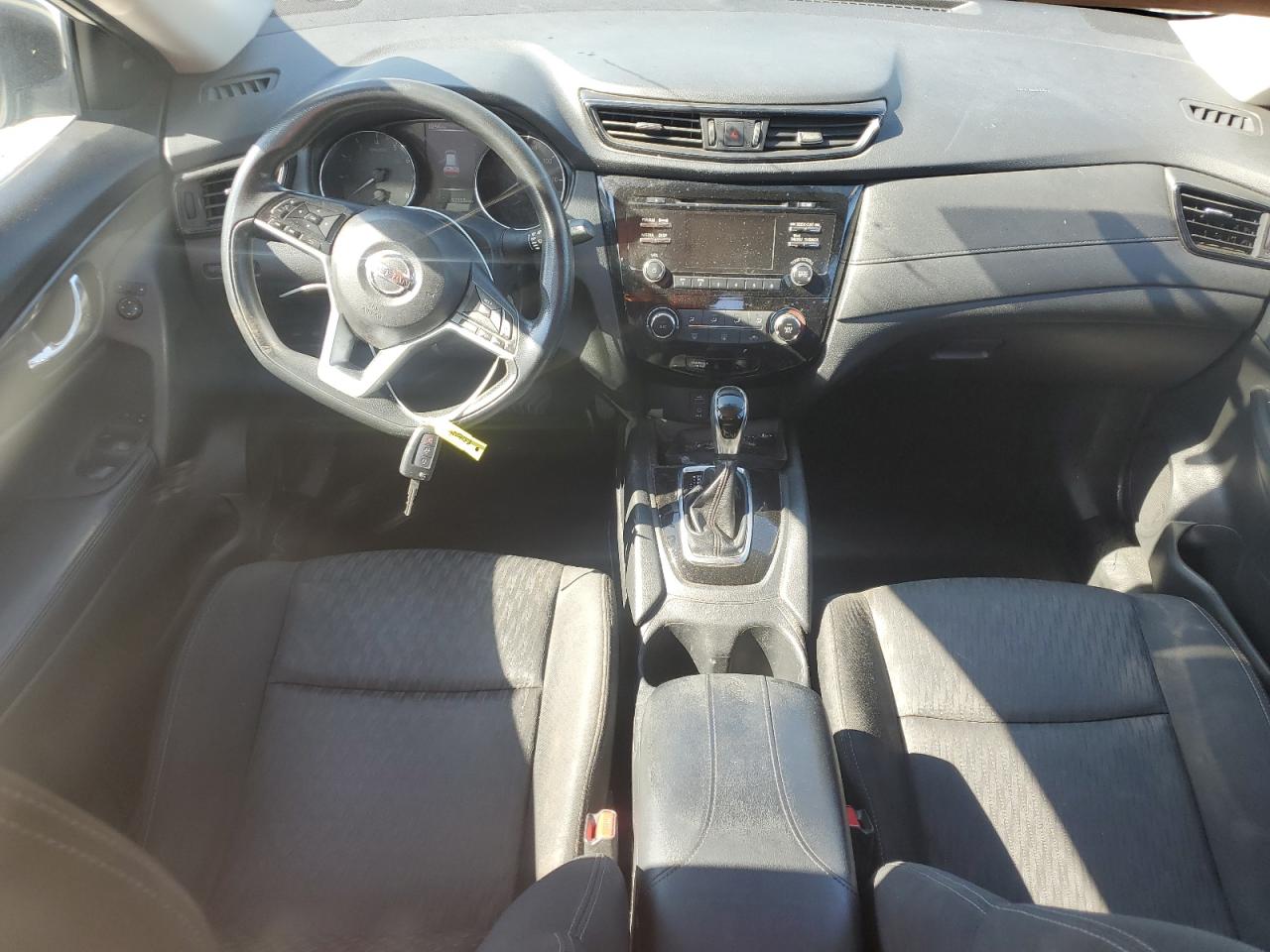 2017 Nissan Rogue S VIN: KNMAT2MT9HP609957 Lot: 83873285