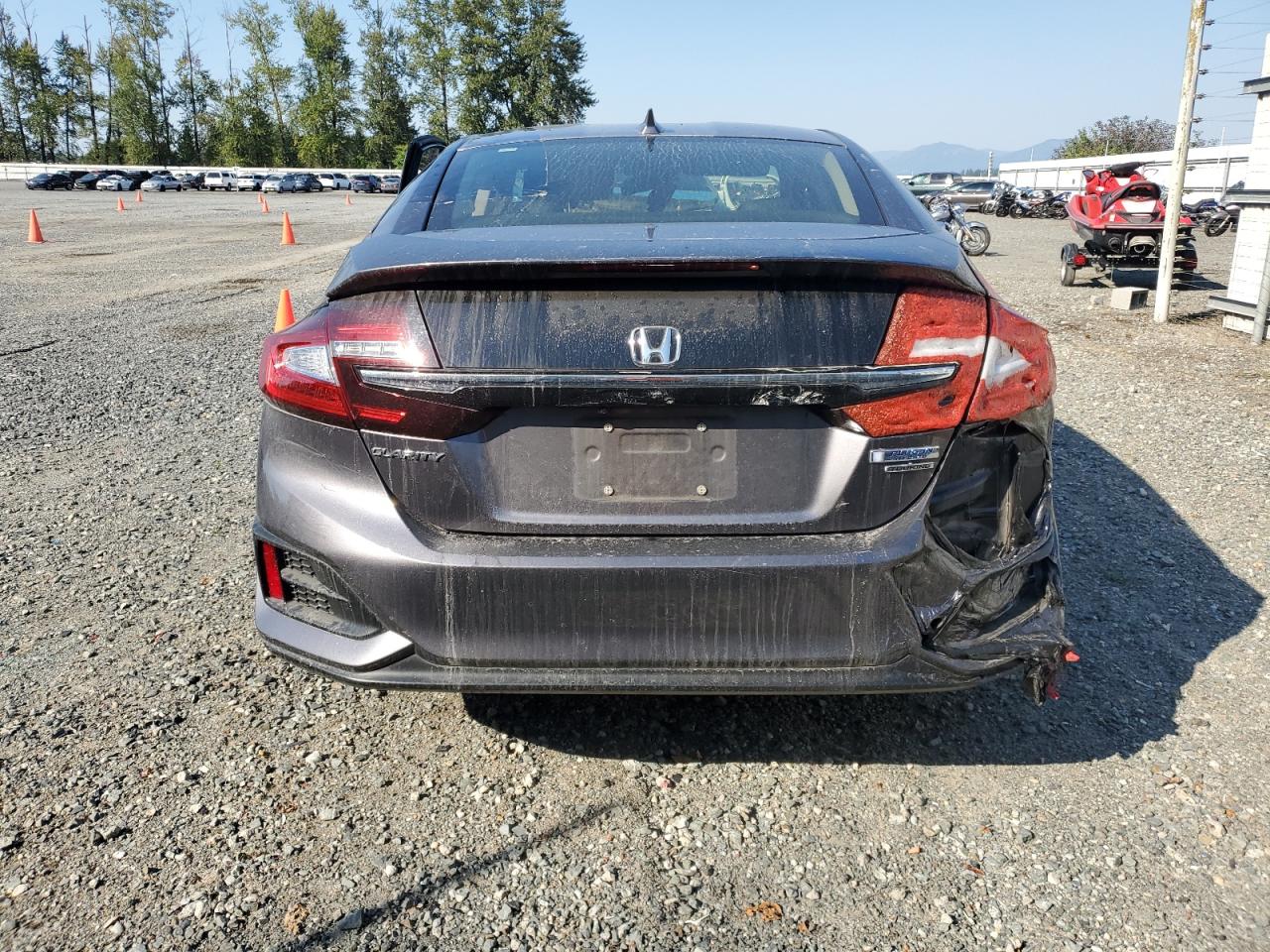 2018 Honda Clarity Touring VIN: JHMZC5F31JC012394 Lot: 69972485