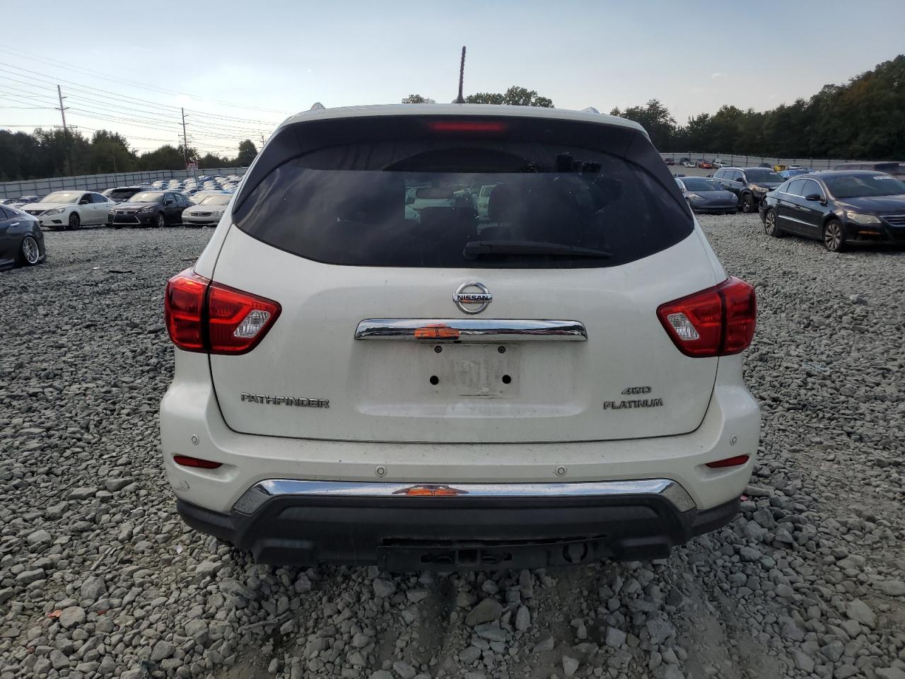 2017 Nissan Pathfinder S VIN: 5N1DR2MM5HC615021 Lot: 81746665