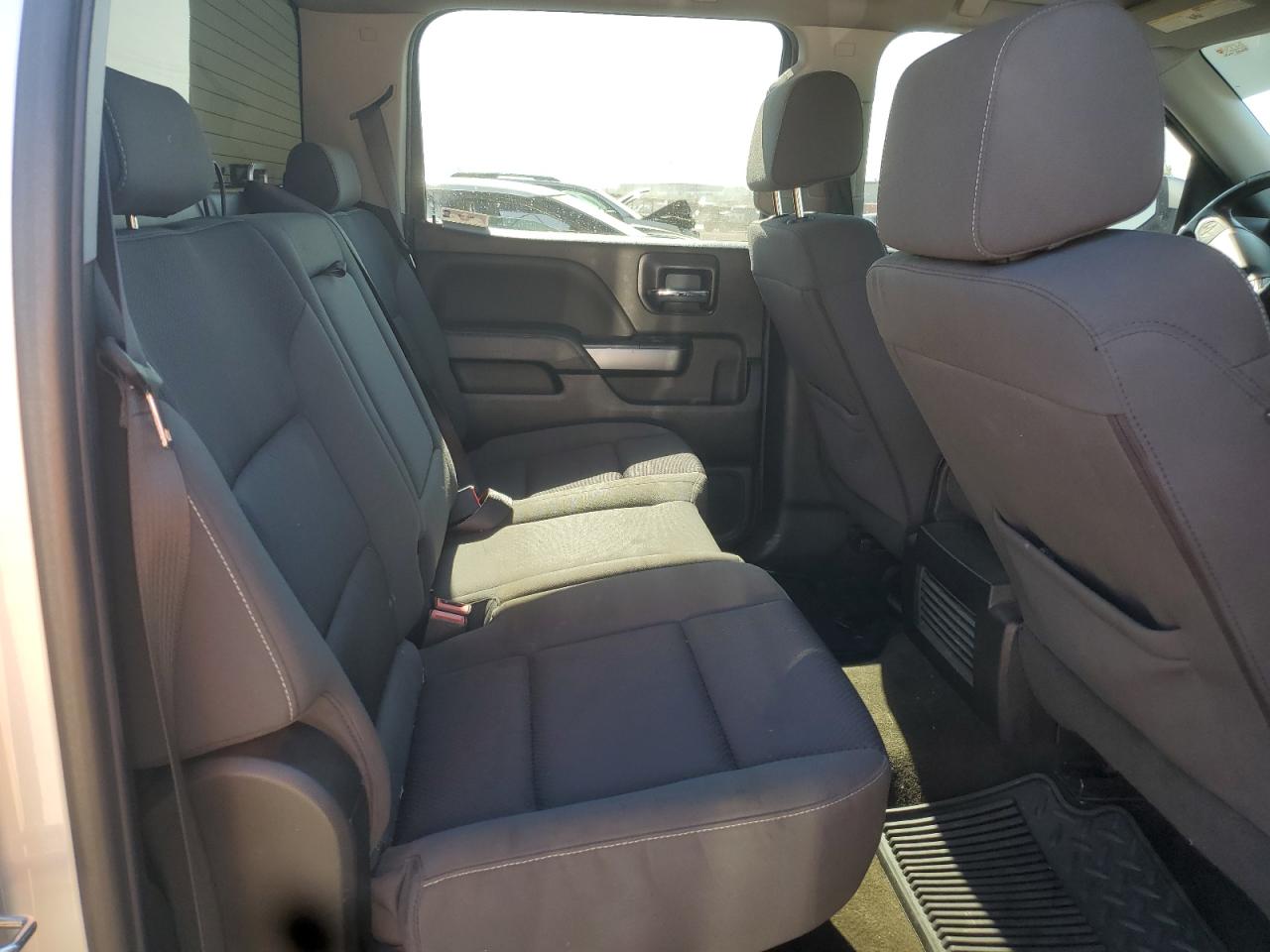 2018 Chevrolet Silverado K1500 Lt VIN: 3GCUKRER3JG271297 Lot: 84557495