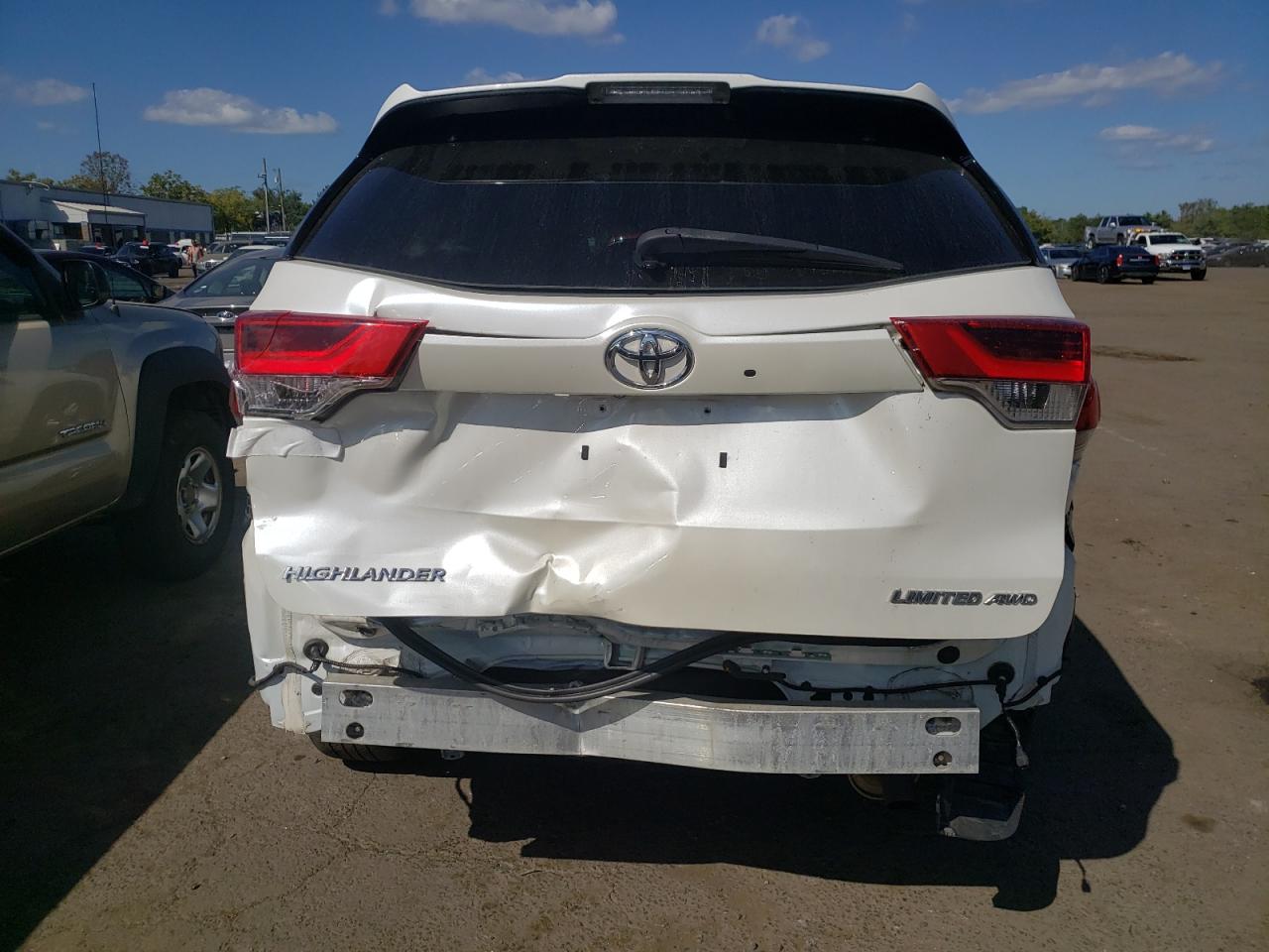 2019 Toyota Highlander Limited VIN: 5TDDZRFHXKS933817 Lot: 81041395