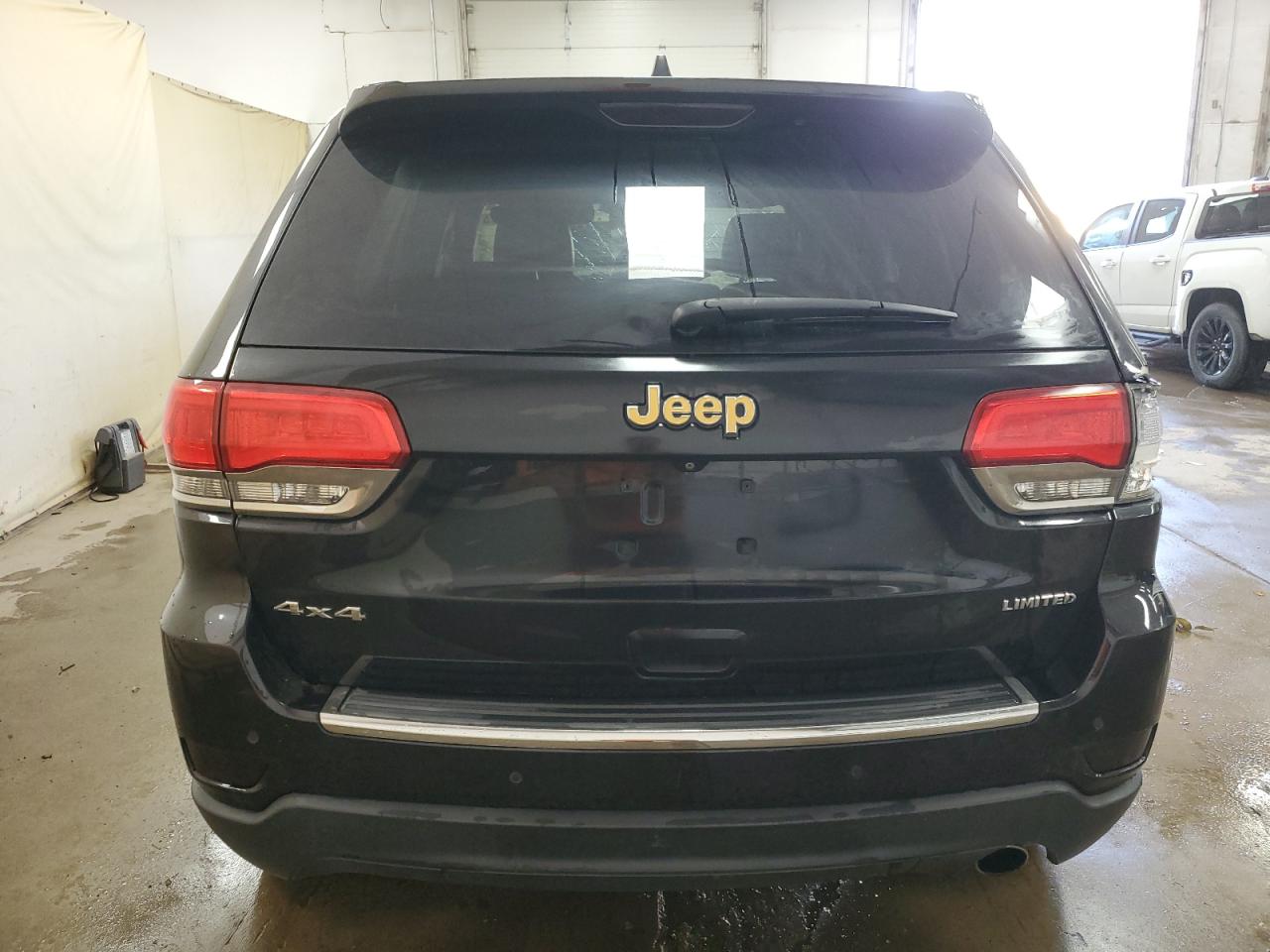 2015 Jeep Grand Cherokee Limited VIN: 1C4RJFBG6FC843922 Lot: 80946875