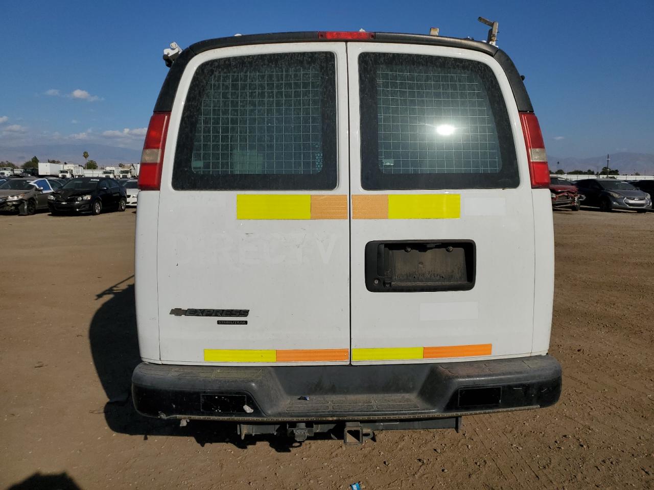 2015 Chevrolet Express G2500 VIN: 1GCWGFCF4F1231107 Lot: 82051795
