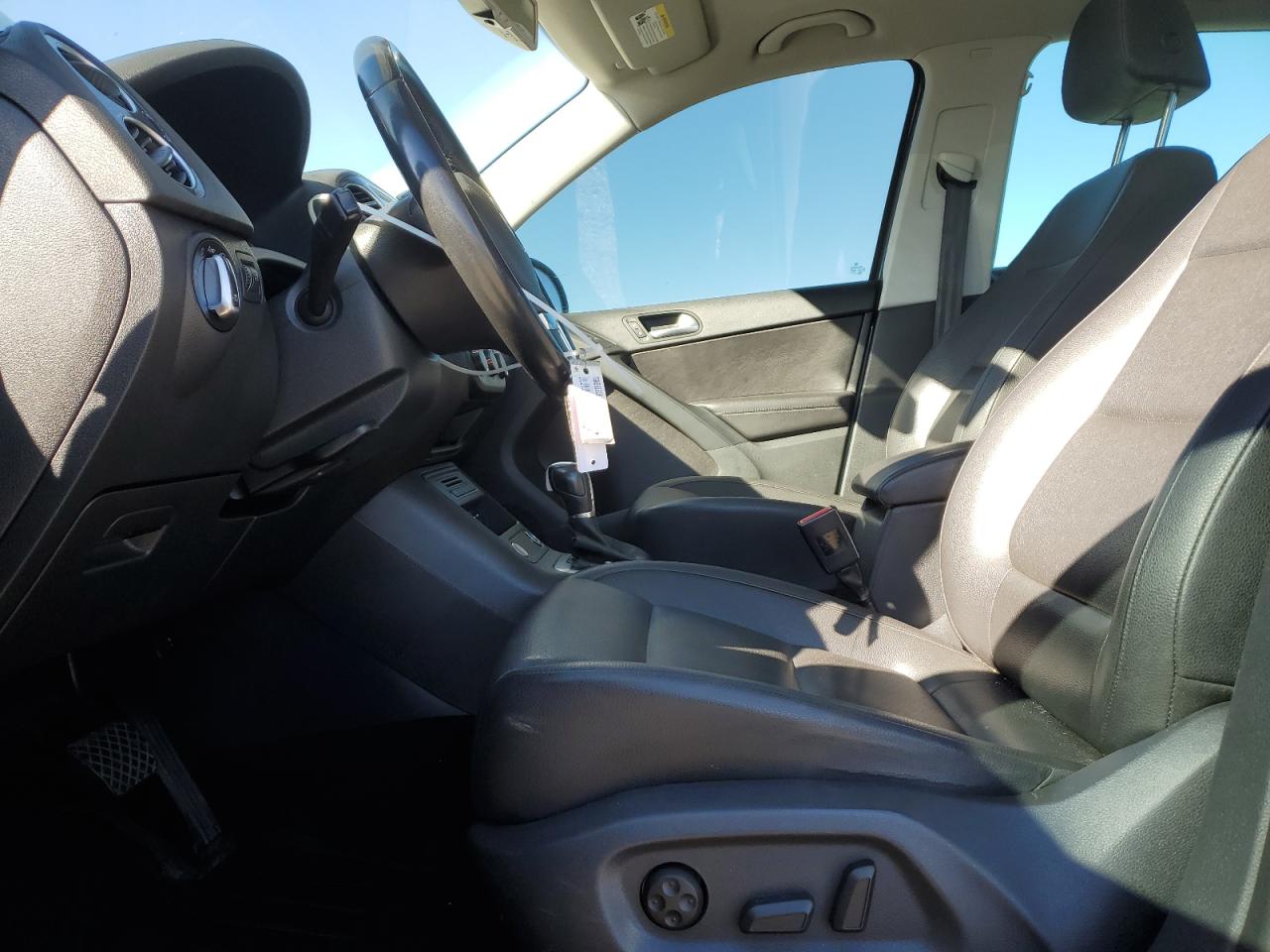 2016 Volkswagen Tiguan S VIN: WVGBV7AX5GW581318 Lot: 81715485