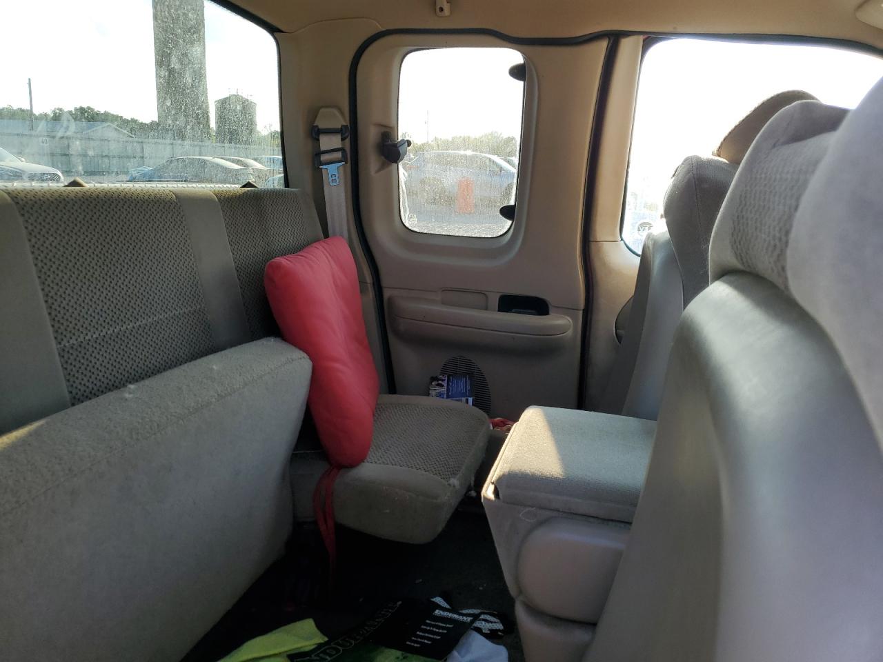 2002 Ford F150 VIN: 1FTRX17L92NA62687 Lot: 82034985