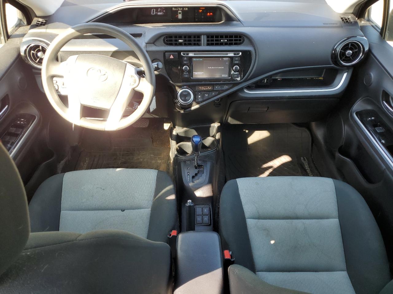 2016 Toyota Prius C VIN: JTDKDTB37G1121554 Lot: 82160985