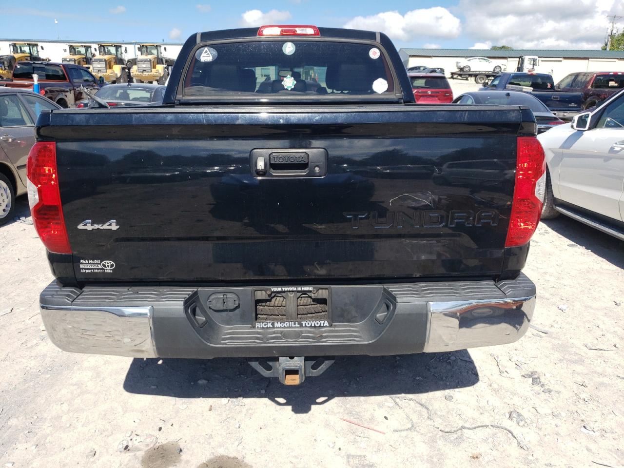 2015 Toyota Tundra Crewmax Limited VIN: 5TFHW5F12FX417201 Lot: 84732895
