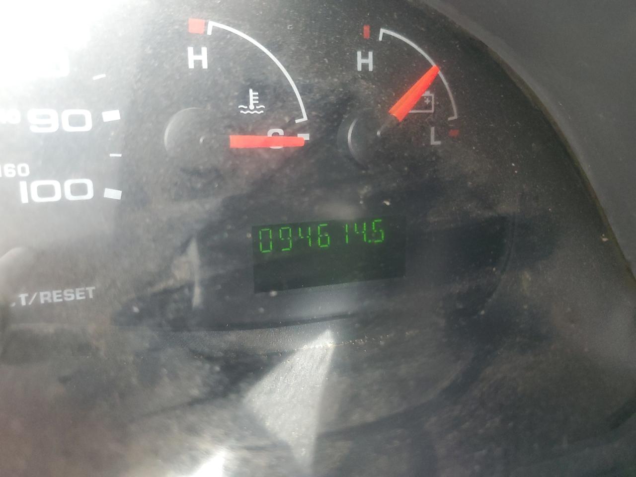 2005 Ford Econoline E350 Super Duty Van VIN: 1FTSE34L75HA84648 Lot: 83757135
