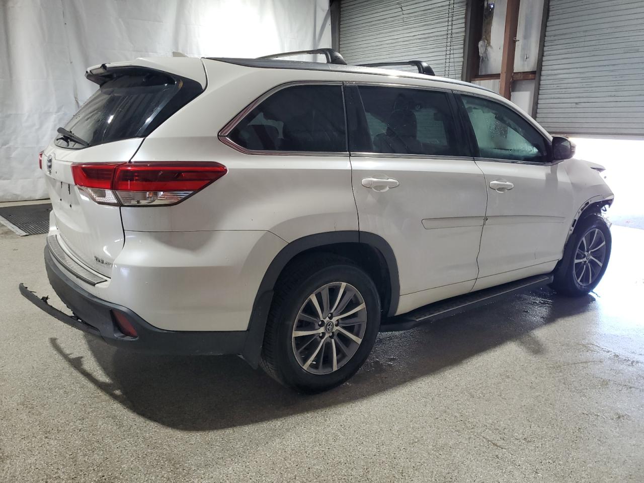 2018 Toyota Highlander Se white null gas 5TDJZRFH3JS877401 photo #4