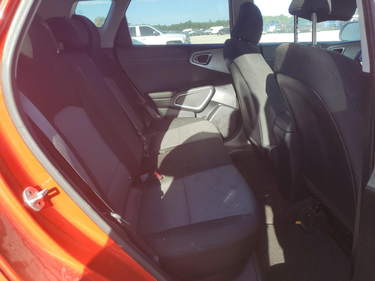 2022 Kia Soul Lx VIN: KNDJ23AU8N7156593 Lot: 81238335