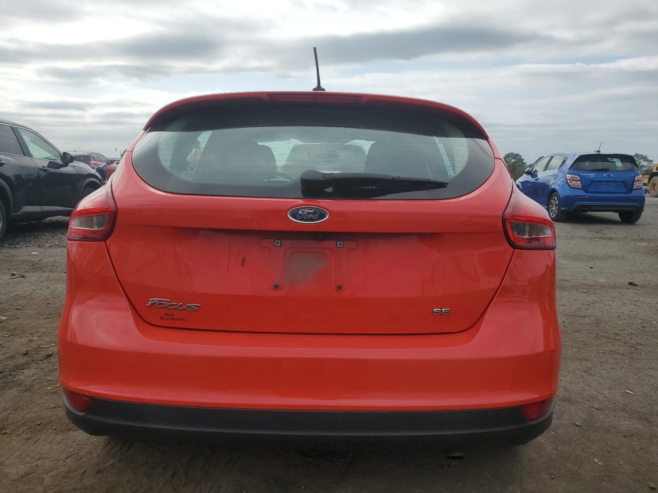 2016 Ford Focus Se VIN: 1FADP3K28GL348317 Lot: 81433055