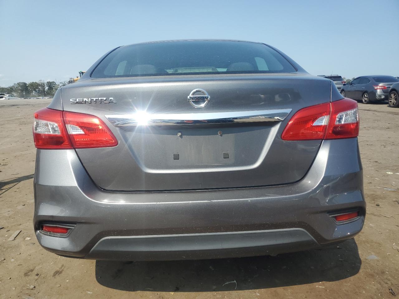 2018 Nissan Sentra S VIN: 3N1AB7AP8JY328117 Lot: 71977255