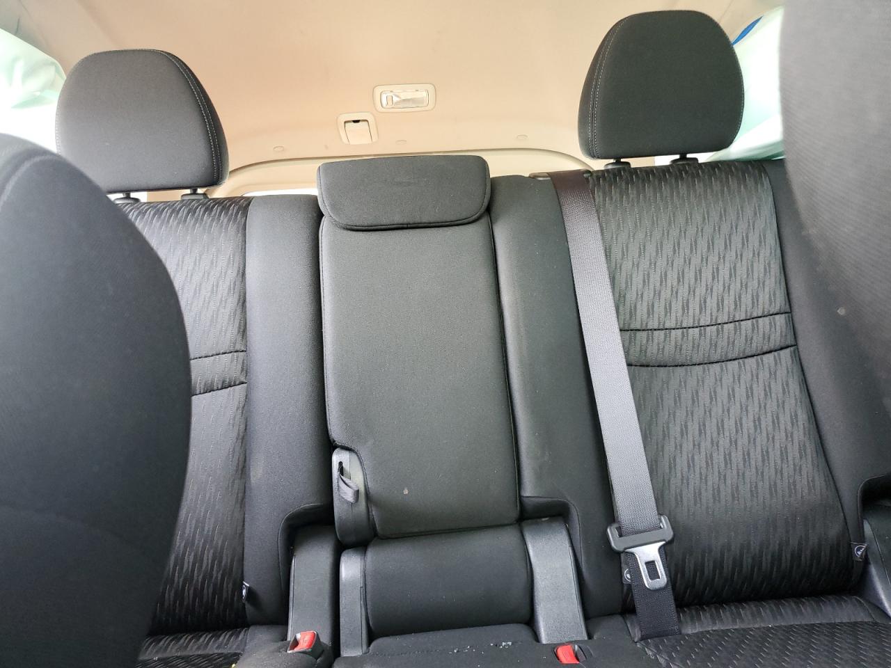 2017 Nissan Rogue S VIN: KNMAT2MV1HP529120 Lot: 81206665