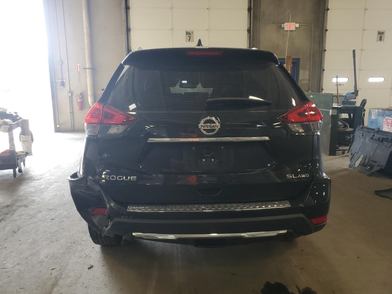 2018 Nissan Rogue S VIN: JN8AT2MV5JW315232 Lot: 84063455