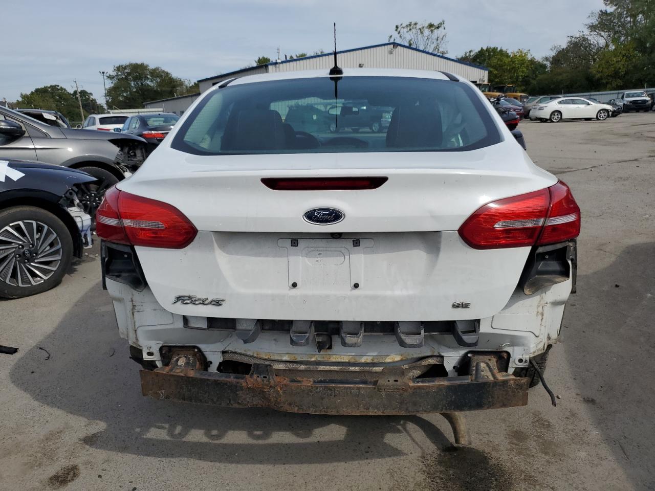 2015 Ford Focus Se VIN: 1FADP3F24FL281692 Lot: 84395185