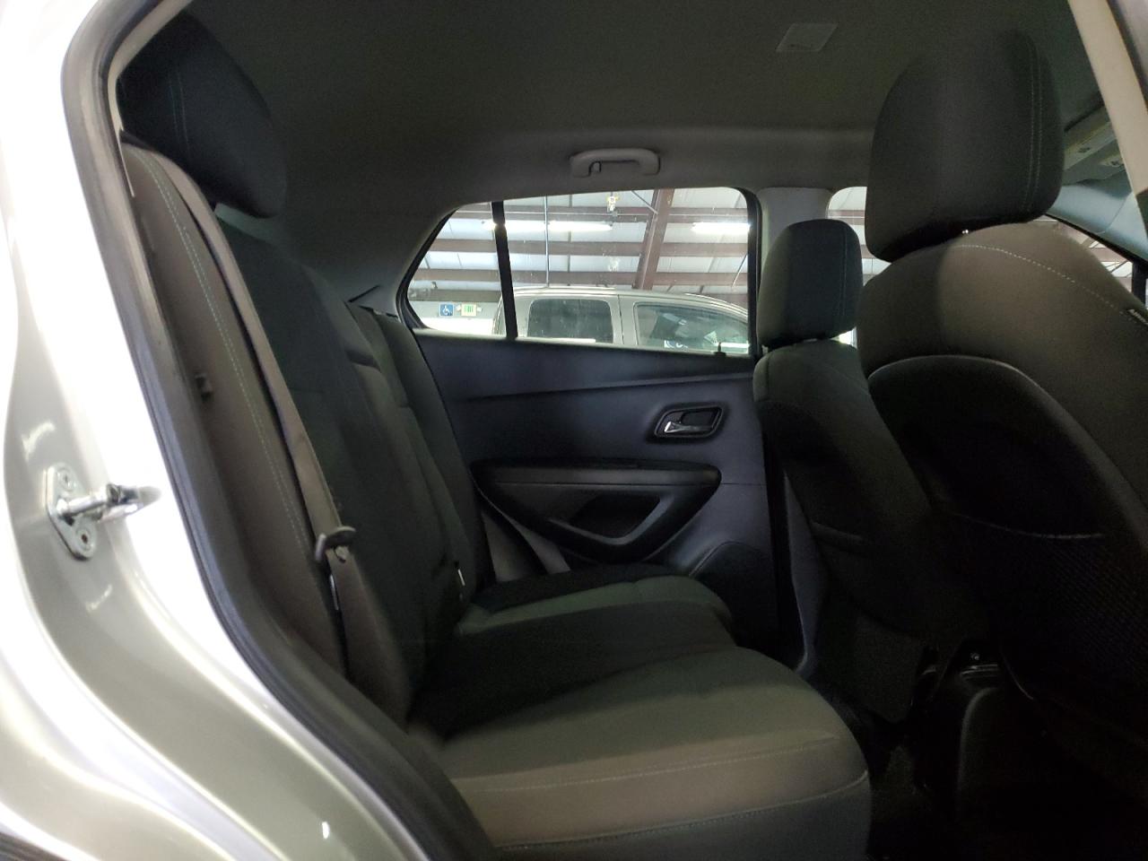 2015 Chevrolet Trax Ls VIN: KL7CJKSB9FB100452 Lot: 84239475
