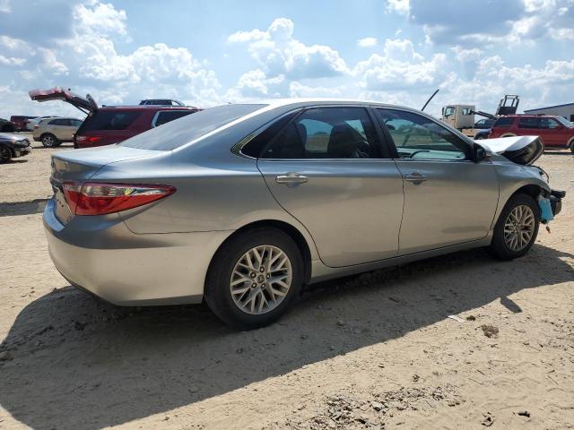  TOYOTA CAMRY 2016 Серебристый