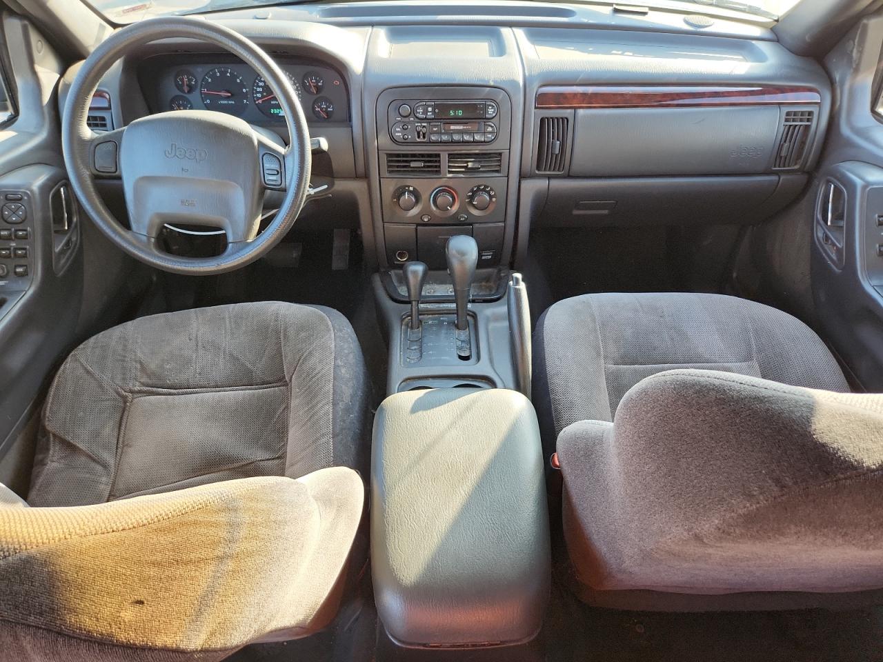 2000 Jeep Grand Cherokee Laredo VIN: 1J4GW48S0YC260736 Lot: 81474135