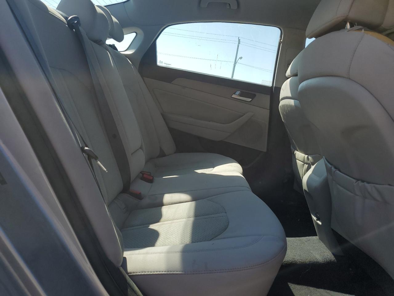 2015 Hyundai Sonata Se VIN: 5NPE24AF7FH235646 Lot: 71197295