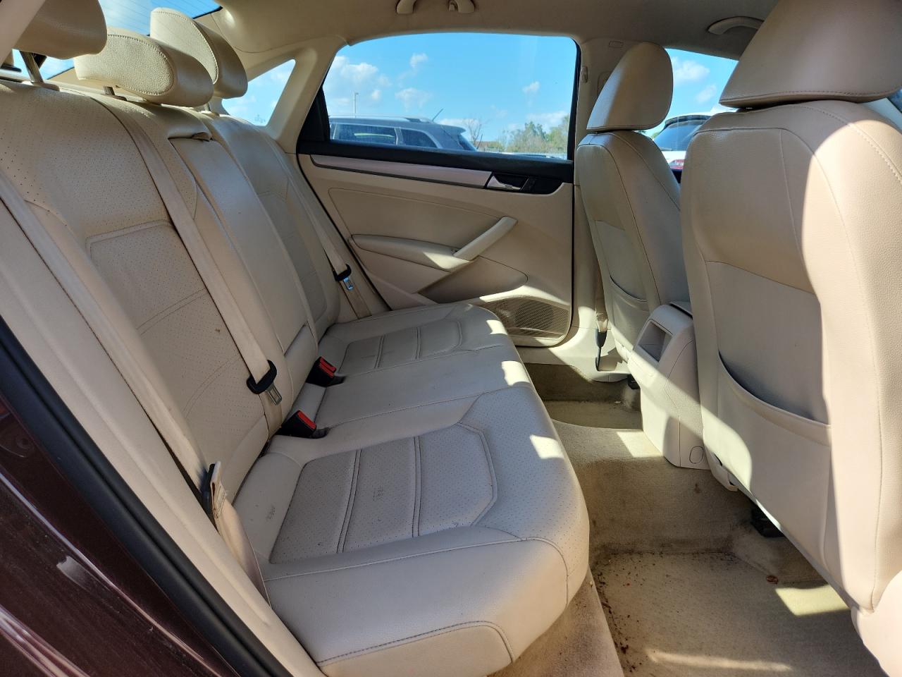 2014 Volkswagen Passat S VIN: 1VWAT7A36EC099245 Lot: 81452415