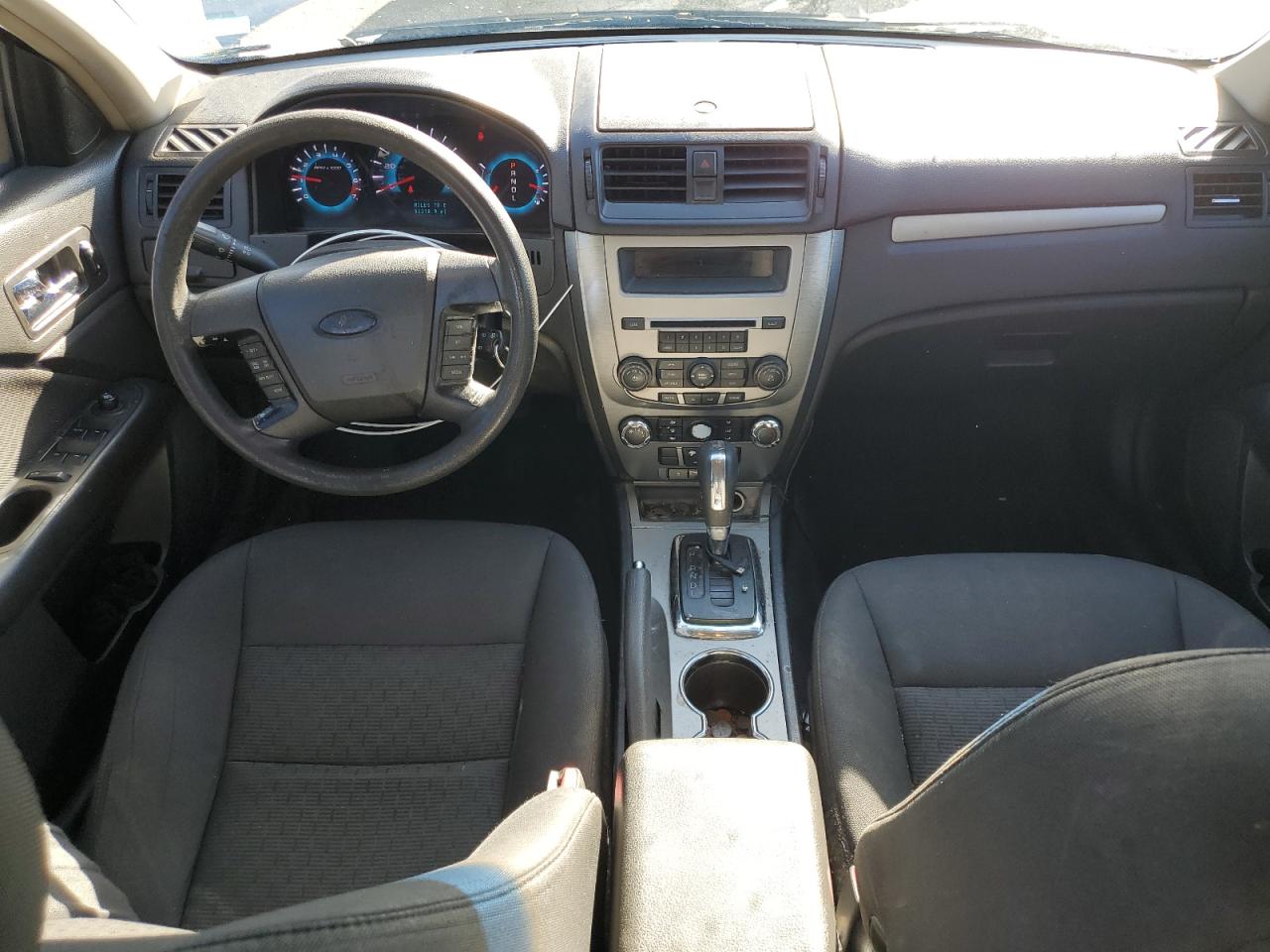 2010 Ford Fusion Se VIN: 3FAHP0HA0AR253371 Lot: 81674475