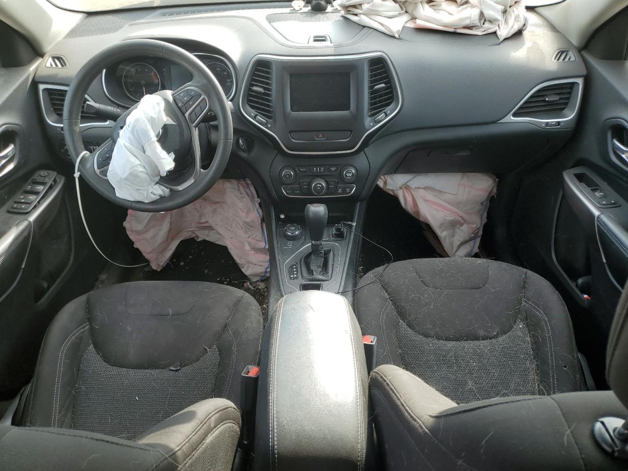 2019 Jeep Cherokee Latitude VIN: 1C4PJMCX5KD192006 Lot: 72039595