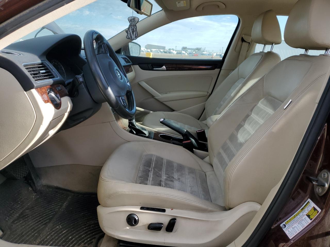 2013 Volkswagen Passat Sel VIN: 1VWCP7A30DC068276 Lot: 80512125