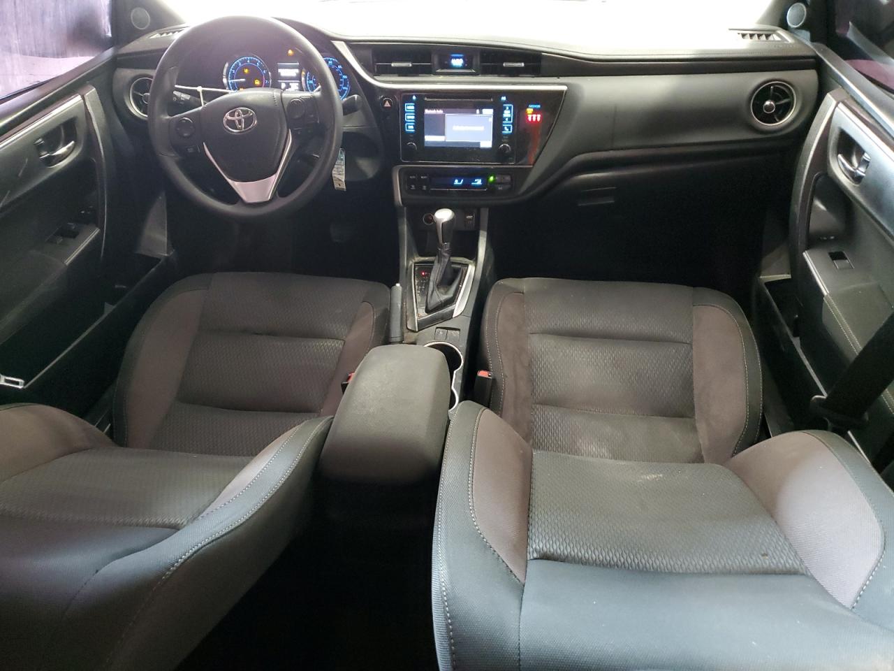 2018 Toyota Corolla L VIN: 2T1BURHE9JC993006 Lot: 70245675