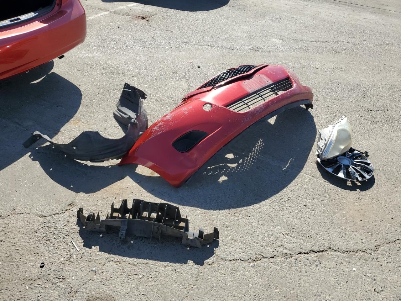 2012 Toyota Yaris VIN: JTDBT4K38CL023737 Lot: 71935895