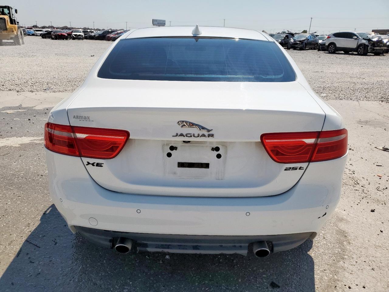 2017 Jaguar Xe Premium VIN: SAJAD4BGXHA962758 Lot: 71918235