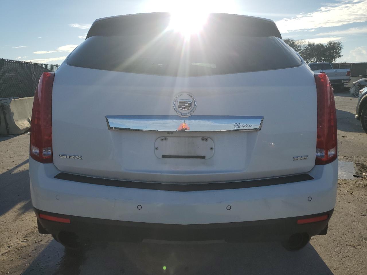 2016 Cadillac Srx Luxury Collection VIN: 3GYFNBE33GS513704 Lot: 80148275